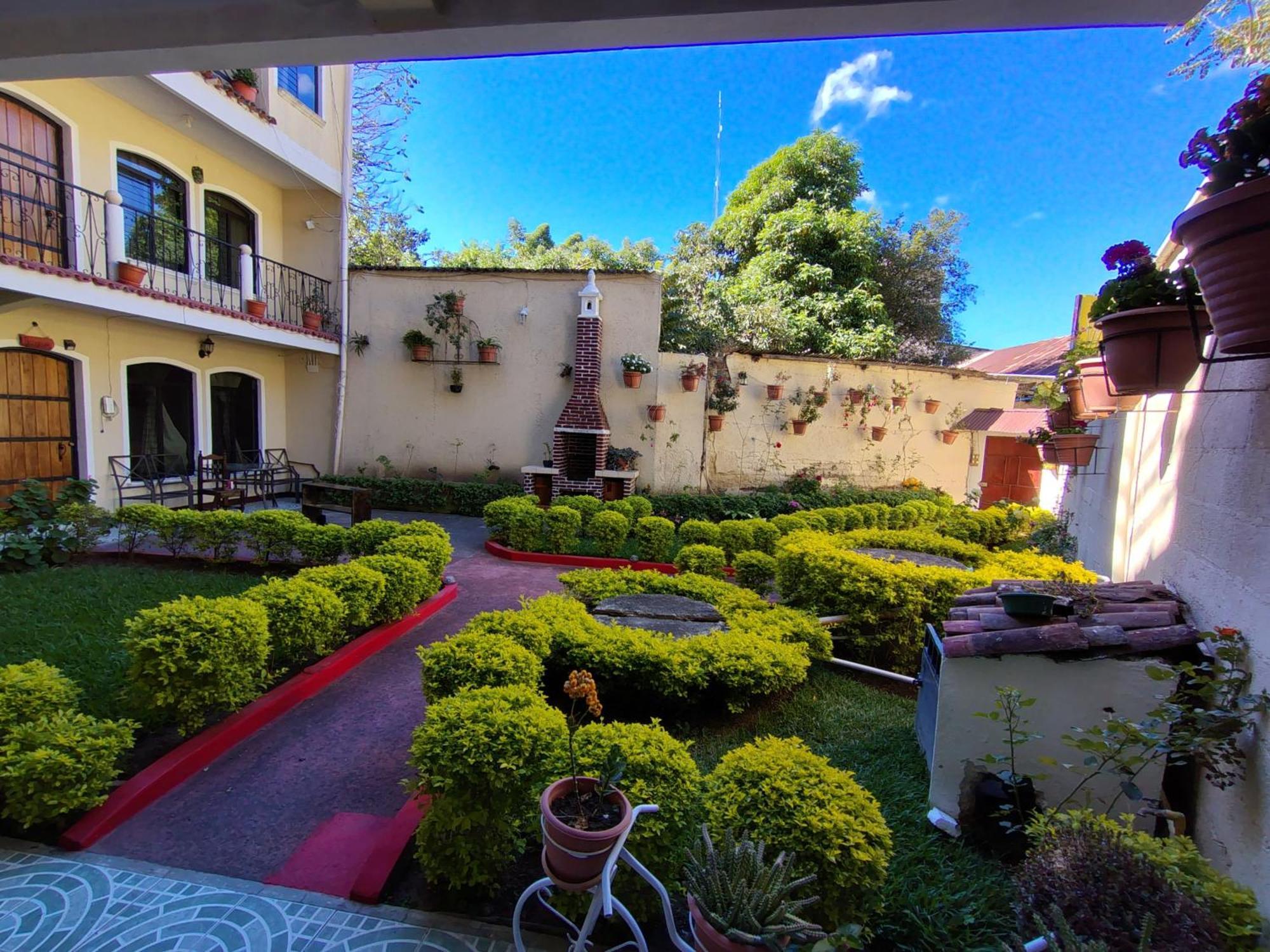 Casa Elefante Dormido Hotel Panajachel Exterior photo